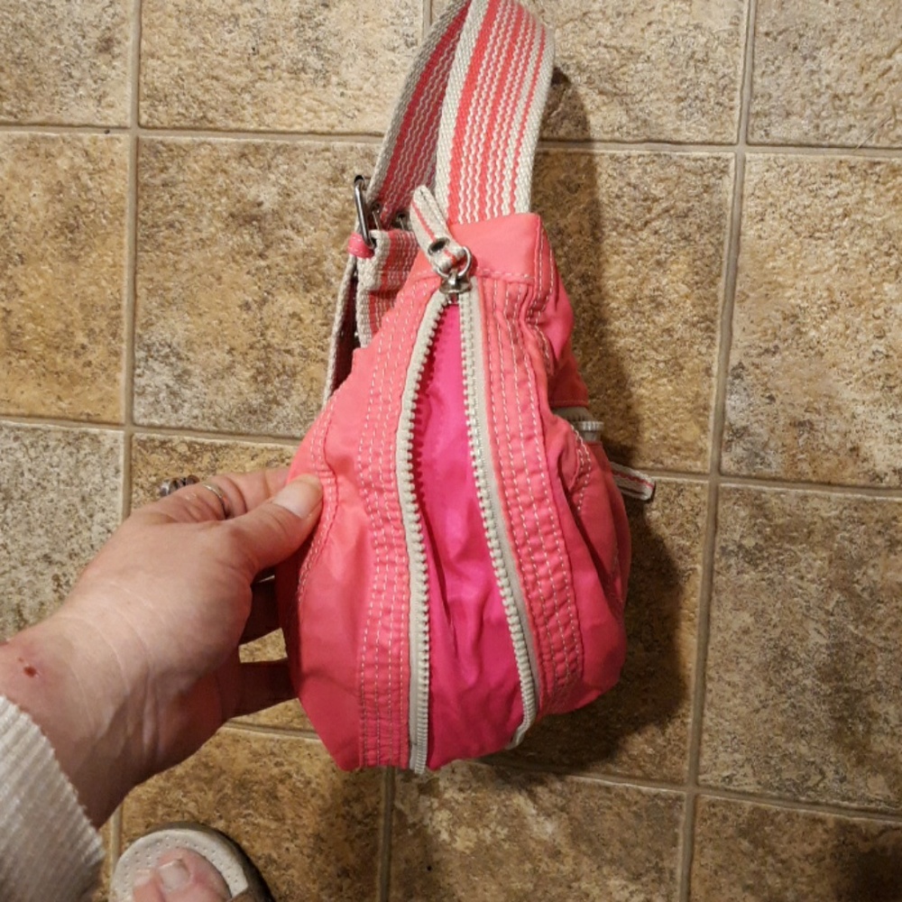 United Colors Of Benetton Pink Mini Shoulder Bag - Picture 5 of 8